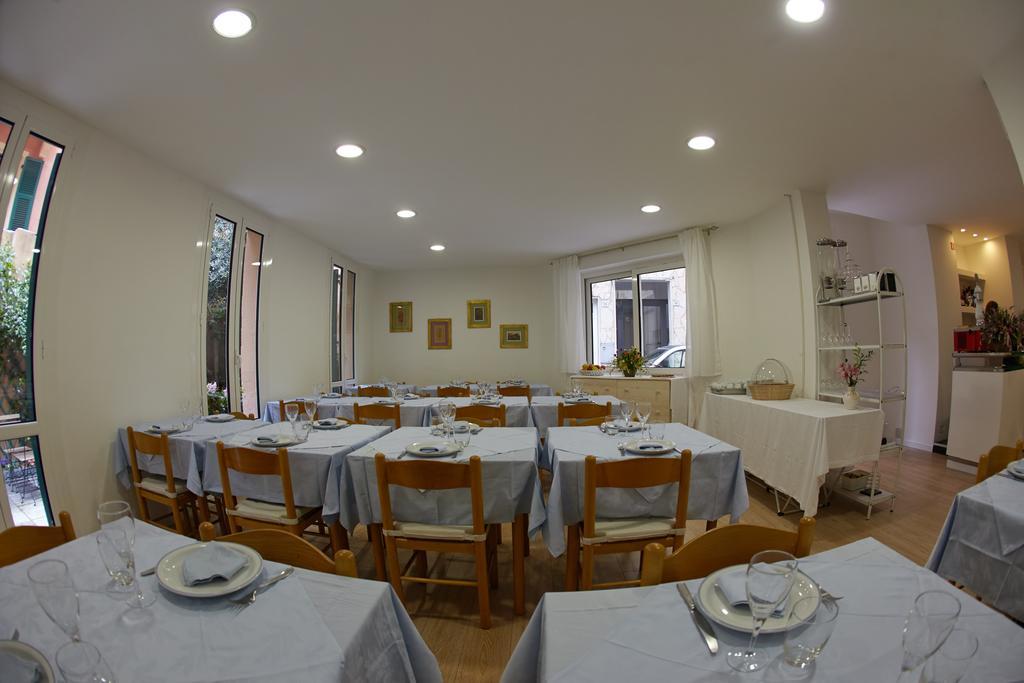 Lydia Hotel